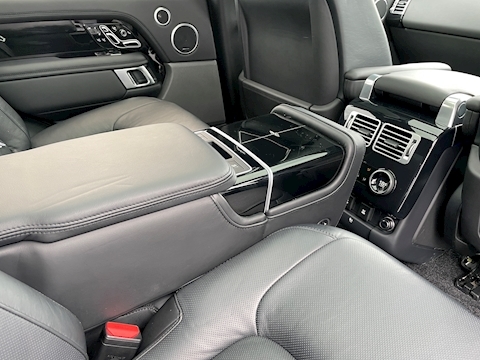 5.0 P525 V8 Autobiography SUV 5dr Petrol Auto 4WD Euro 6 (s/s) (525 ps)