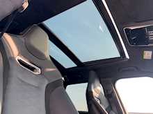 Land Rover Range Rover Sport P575 V8 SVR