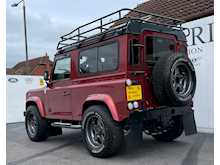 Land Rover Defender 902.4 TDCi County Hard Top 3dr Diesel Manual 4WD Euro 4 (122 bhp)