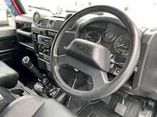 Land Rover Defender 902.4 TDCi County Hard Top 3dr Diesel Manual 4WD Euro 4 (122 bhp)