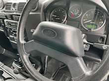 Land Rover Defender 902.4 TDCi County Hard Top 3dr Diesel Manual 4WD Euro 4 (122 bhp)