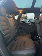 Porsche Macan T V6 S