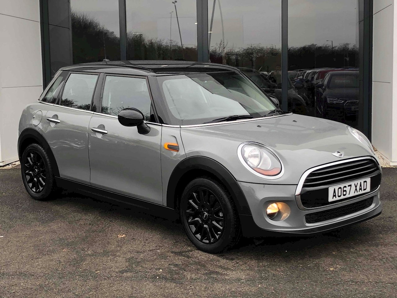 Used 2017 MINI Hatch 5-Door Hatch Cooper Hatchback 1.5 Manual Petrol ...