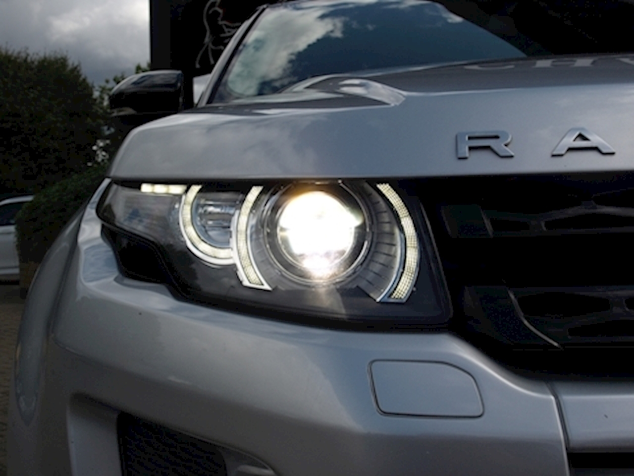 Range Rover Evoque Sd4 Dynamic Lux Estate 2.2 Automatic Diesel