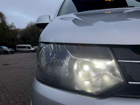 Volkswagen Transporter TDI T28 Highline - U4120
