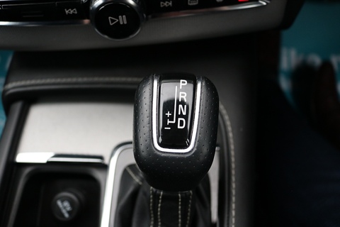 XC90 R-Design SUV 2.0 Automatic Diesel