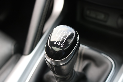 1.5 dCi Signature S Nav SUV 5dr Diesel (s/s) (110 ps)