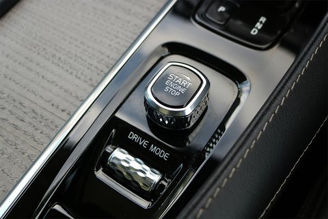 2.0 B5 MHEV Inscription Pro SUV 5dr Petrol Hybrid Auto 4WD Euro 6 (s/s) (250 ps)