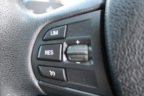 2.0 320d SE Saloon 4dr Diesel Auto Euro 6 (s/s) (190 ps)