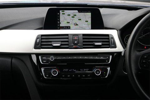 2.0 320d SE Saloon 4dr Diesel Auto Euro 6 (s/s) (190 ps)