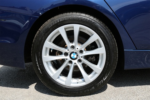 2.0 320d SE Saloon 4dr Diesel Auto Euro 6 (s/s) (190 ps)