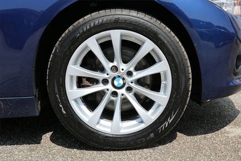 2.0 320d SE Saloon 4dr Diesel Auto Euro 6 (s/s) (190 ps)