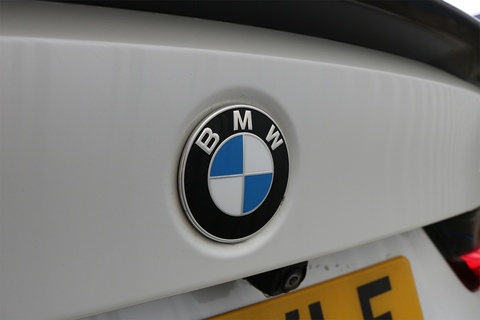 2.0 330e 12kWh M Sport Saloon 4dr Petrol Plug-in Hybrid Auto Euro 6 (s/s) (292 ps)