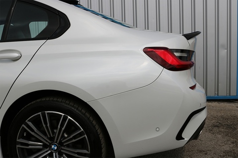 2.0 330e 12kWh M Sport Saloon 4dr Petrol Plug-in Hybrid Auto Euro 6 (s/s) (292 ps)