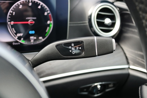 2.0 E300de 13.5kWh AMG Line Estate 5dr Diesel Plug-in Hybrid G-Tronic+ Euro 6 (s/s) (306 ps)