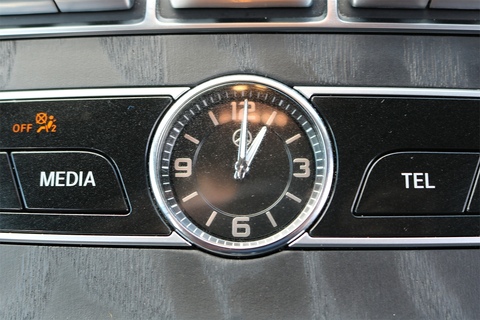 2.0 E300de 13.5kWh AMG Line Estate 5dr Diesel Plug-in Hybrid G-Tronic+ Euro 6 (s/s) (306 ps)