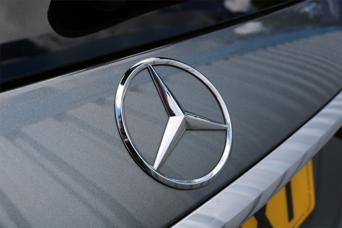 2.0 E300de 13.5kWh AMG Line Estate 5dr Diesel Plug-in Hybrid G-Tronic+ Euro 6 (s/s) (306 ps)