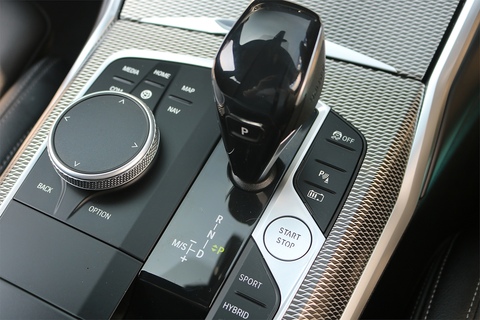 2.0 330e 12kWh M Sport Saloon 4dr Petrol Plug-in Hybrid Auto Euro 6 (s/s) (292 ps)