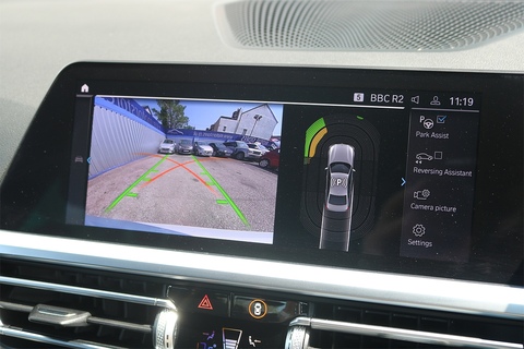 2.0 330e 12kWh M Sport Saloon 4dr Petrol Plug-in Hybrid Auto Euro 6 (s/s) (292 ps)