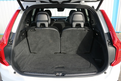 2.0h T8 Twin Engine 10.4kWh R-Design SUV 5dr Petrol Plug-in Hybrid Auto 4WD Euro 6 (s/s) (407 ps)