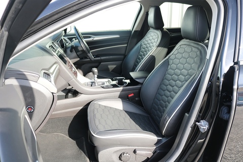 2.0 TDCi Duratorq Vignale Hatchback 5dr Diesel Manual Euro 6 (s/s) (180 ps)