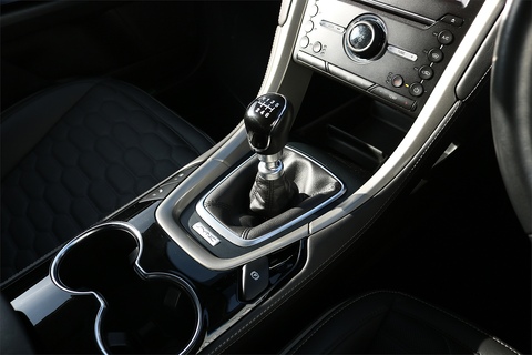 2.0 TDCi Duratorq Vignale Hatchback 5dr Diesel Manual Euro 6 (s/s) (180 ps)