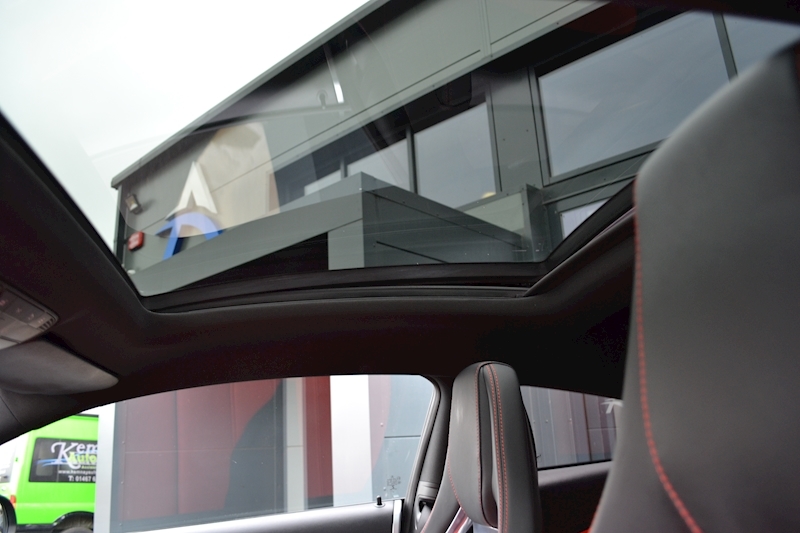 Mercedes-Benz C Class Amg C 63 S Premium Coupe 4.0 Automatic Petrol