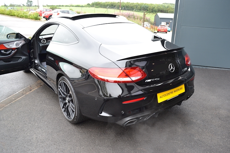 Mercedes-Benz C Class Amg C 63 S Premium Coupe 4.0 Automatic Petrol