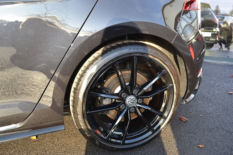 Volkswagen Golf R Tsi 4Motion Dsg Hatchback 2.0 Semi Auto Petrol