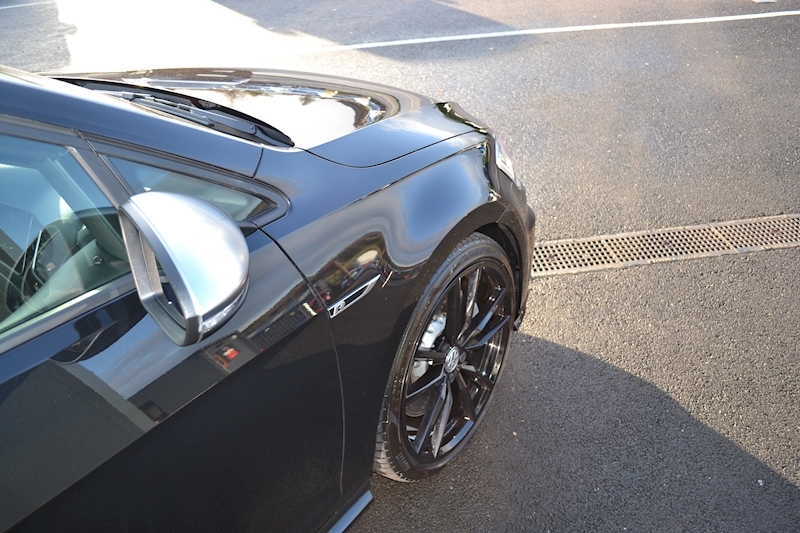 Volkswagen Golf R Tsi 4Motion Dsg Hatchback 2.0 Semi Auto Petrol