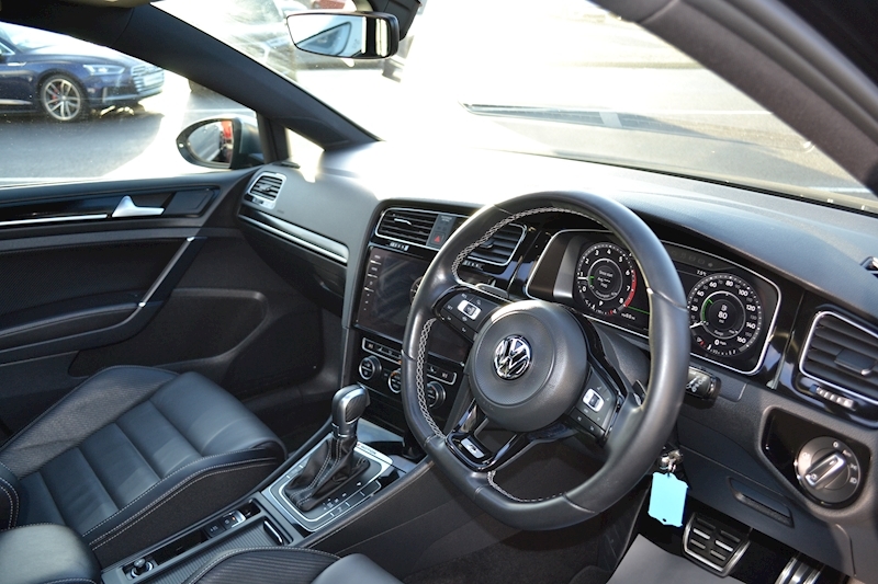 Volkswagen Golf R Tsi 4Motion Dsg Hatchback 2.0 Semi Auto Petrol