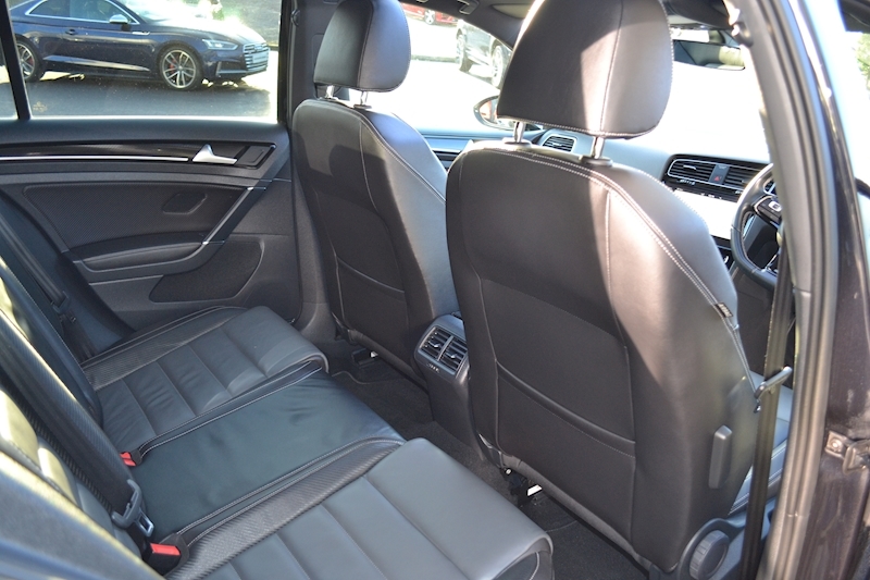 Volkswagen Golf R Tsi 4Motion Dsg Hatchback 2.0 Semi Auto Petrol