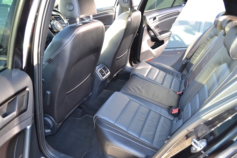 Volkswagen Golf R Tsi 4Motion Dsg Hatchback 2.0 Semi Auto Petrol