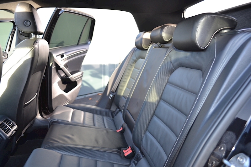 Volkswagen Golf R Tsi 4Motion Dsg Hatchback 2.0 Semi Auto Petrol