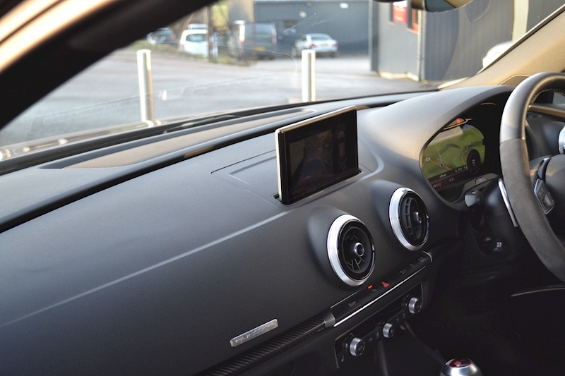 Audi RS3 Sportback 2.5TFSi Quattro  Hatchback 2.5 S Tronic Petrol