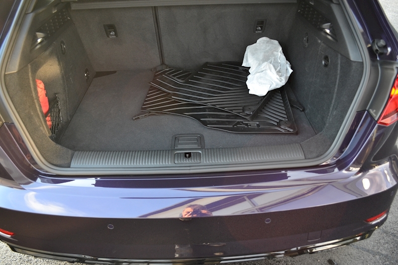 Audi RS3 Sportback 2.5TFSi Quattro  Hatchback 2.5 S Tronic Petrol