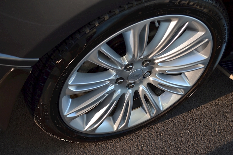 Land Rover Range Rover Sdv8 Vogue Se Estate 4.4 Automatic Diesel