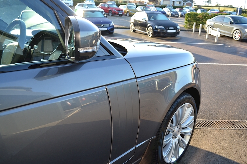 Land Rover Range Rover Sdv8 Vogue Se Estate 4.4 Automatic Diesel