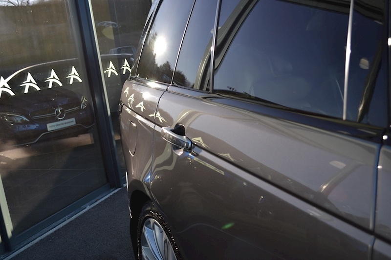 Land Rover Range Rover Sdv8 Vogue Se Estate 4.4 Automatic Diesel