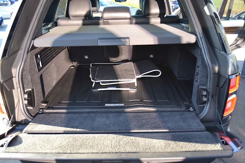 Land Rover Range Rover Sdv8 Vogue Se Estate 4.4 Automatic Diesel