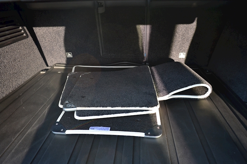 Land Rover Range Rover Sdv8 Vogue Se Estate 4.4 Automatic Diesel