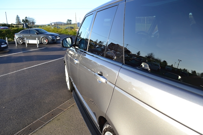 Land Rover Range Rover Sdv8 Vogue Se Estate 4.4 Automatic Diesel