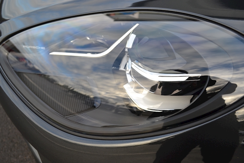 Porsche Macan Pdk Estate 2.0 Semi Auto Petrol