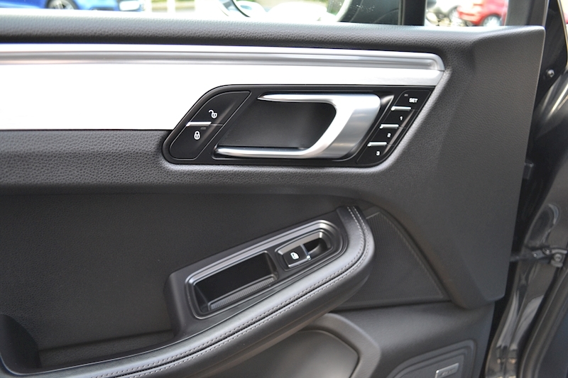 Porsche Macan Pdk Estate 2.0 Semi Auto Petrol