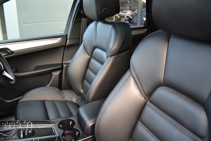 Porsche Macan Pdk Estate 2.0 Semi Auto Petrol