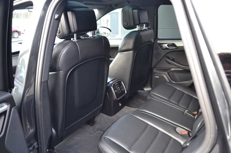 Porsche Macan Pdk Estate 2.0 Semi Auto Petrol