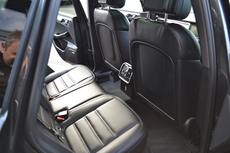 Porsche Macan Pdk Estate 2.0 Semi Auto Petrol