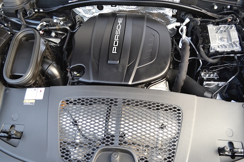 Porsche Macan Pdk Estate 2.0 Semi Auto Petrol