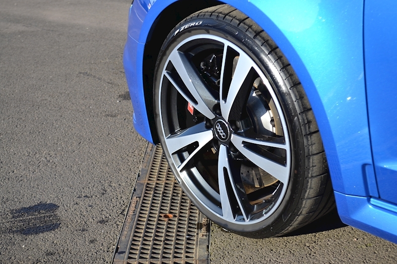 Audi A3 Rs 3 Tfsi Quattro Audi Sport Edition Hatchback 2.5 Semi Auto Petrol