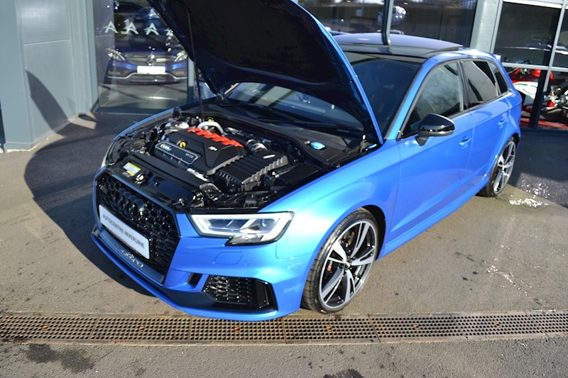 Audi A3 Rs 3 Tfsi Quattro Audi Sport Edition Hatchback 2.5 Semi Auto Petrol